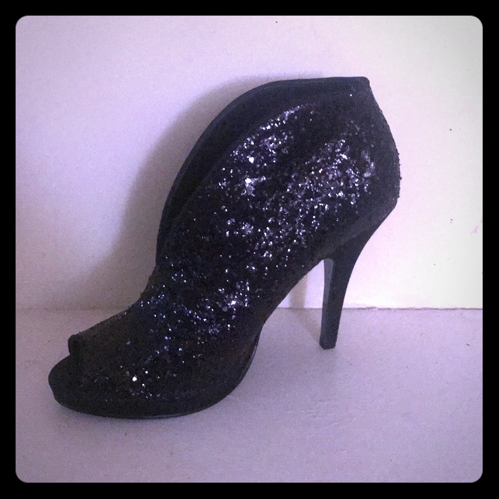 Open toed bootie